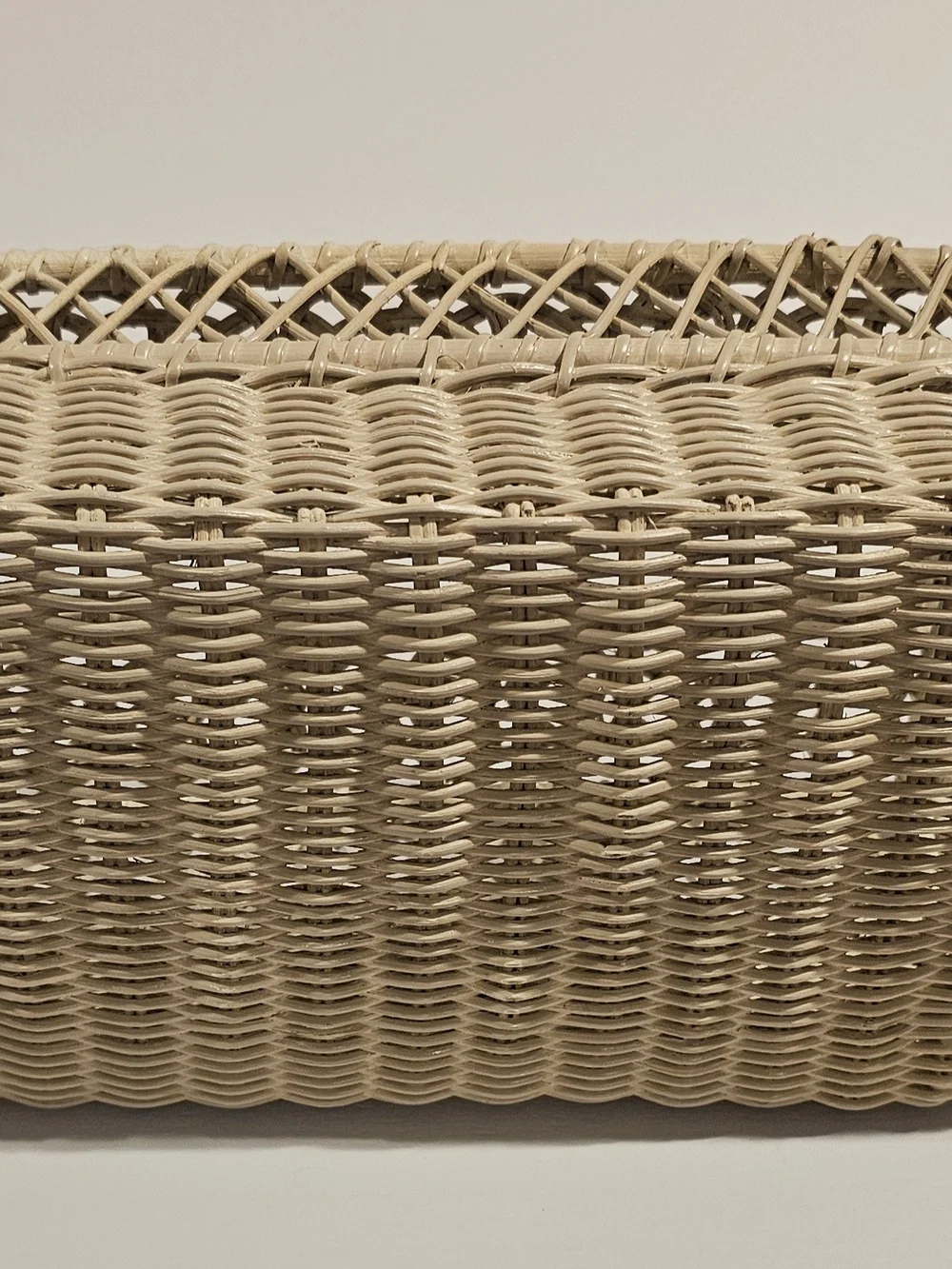 Woven Rattan Decorative Tissue Box Holder - Cream Colored